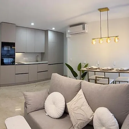아파트 Luxury Centro *